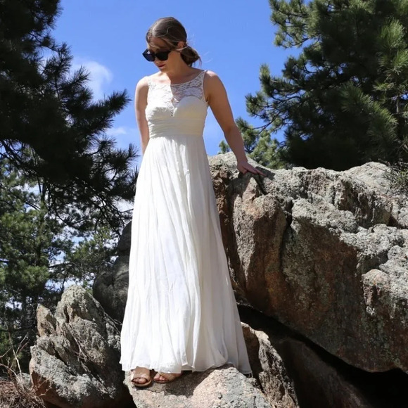 Aidan Mattox White formal dress - Picture 9 of 12